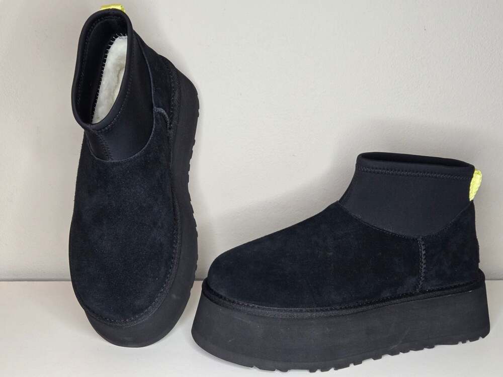 UGG Women's Classic Mini Dipper Black Suede Platform Boots Size 7 1168170